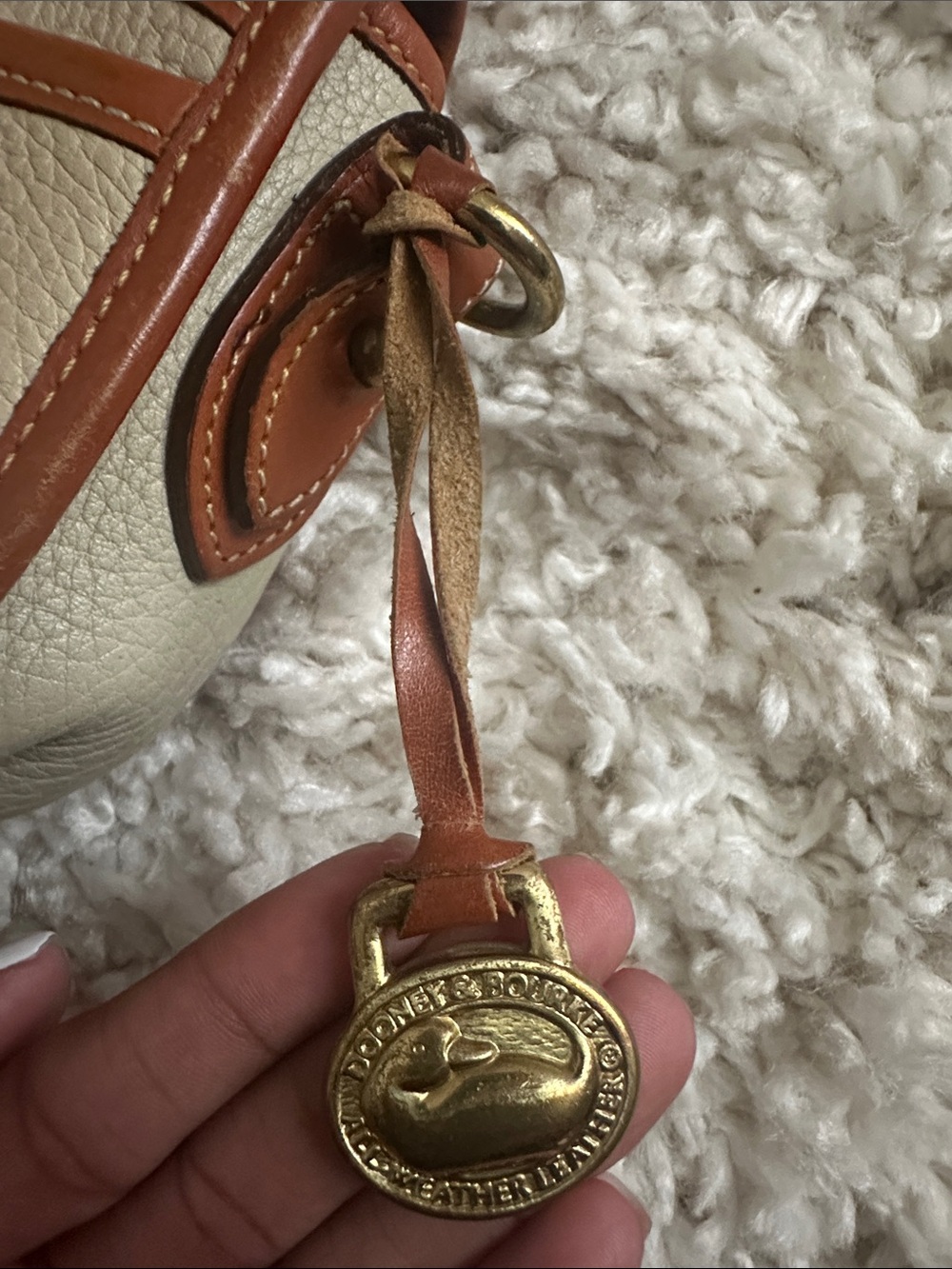 90sY2K Dooney & Bourke All Weather Leather Big Duck - Picture 5 of 8
